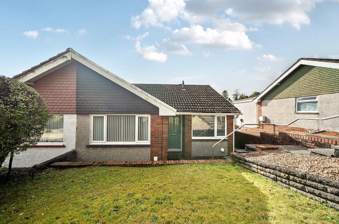 Hendremawr Close, Sketty, Swansea, SA2 9ND